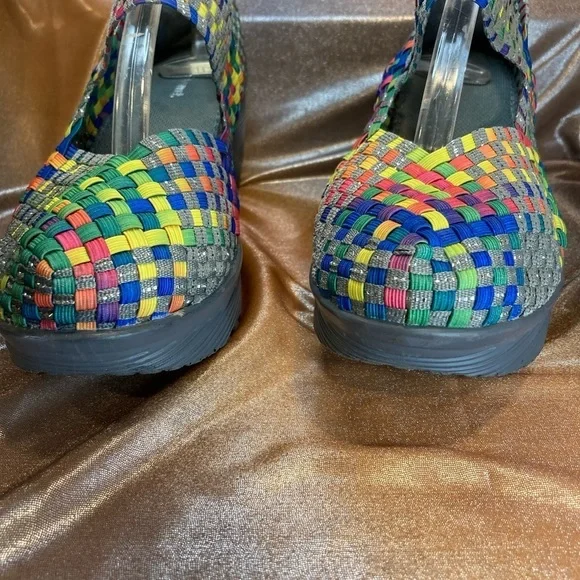 White mountain size W10 rainbow Mary Janes with wedge heel Super cute comfy Fc 2 - Picture 3 of 6